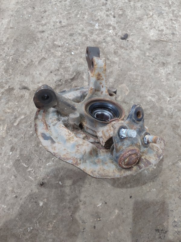 Кулак поворотный Toyota CORONA 1995 седан