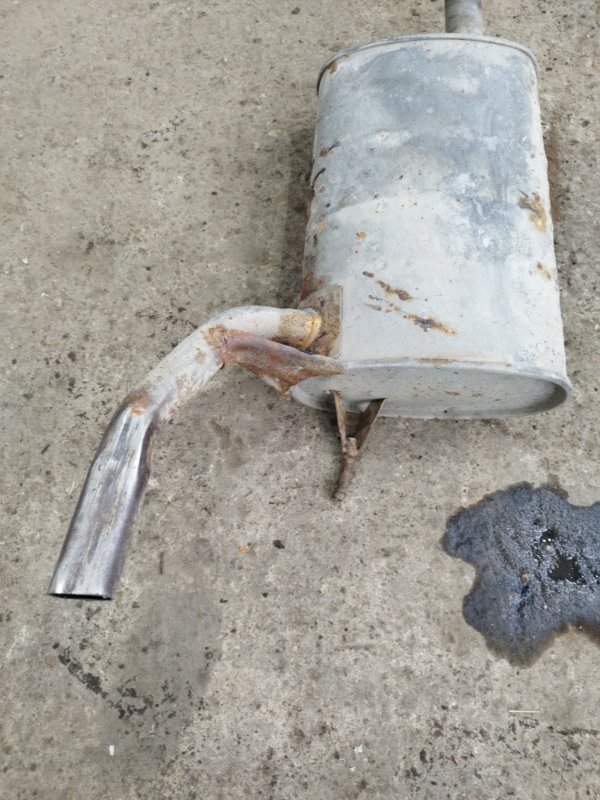 Задняя часть глушителя Toyota CORONA 1995 седан