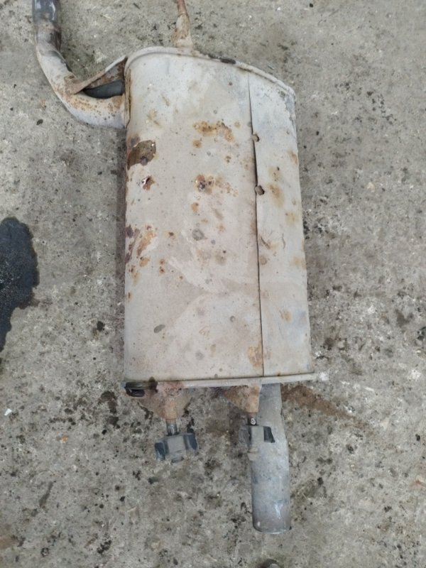 Задняя часть глушителя Toyota CORONA 1995 седан