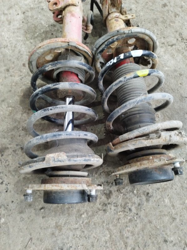 Стойка подвески Toyota CORONA 1995 седан