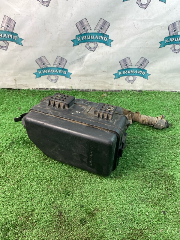 Блок предохранителей Toyota CORONA 1995 седан