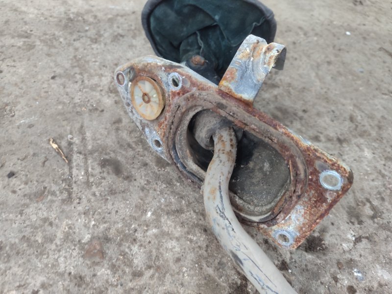 Кулиса МКПП лада 21102 2002