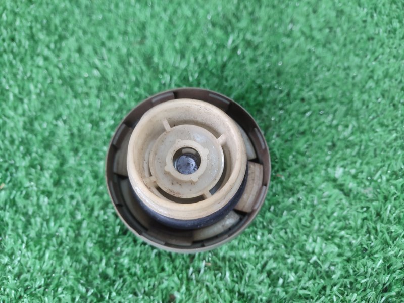 Крышка топливного бака Toyota CORONA 1995 седан