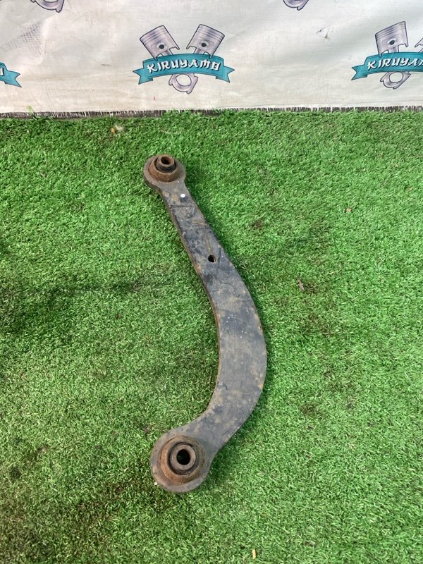 Рычаг подвески верхний Toyota Avensis T250