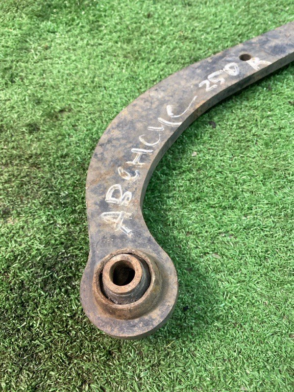 Рычаг подвески верхний Toyota Avensis T250