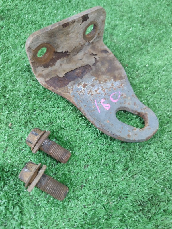 Петля буксировочная Toyota CORONA 1995 седан