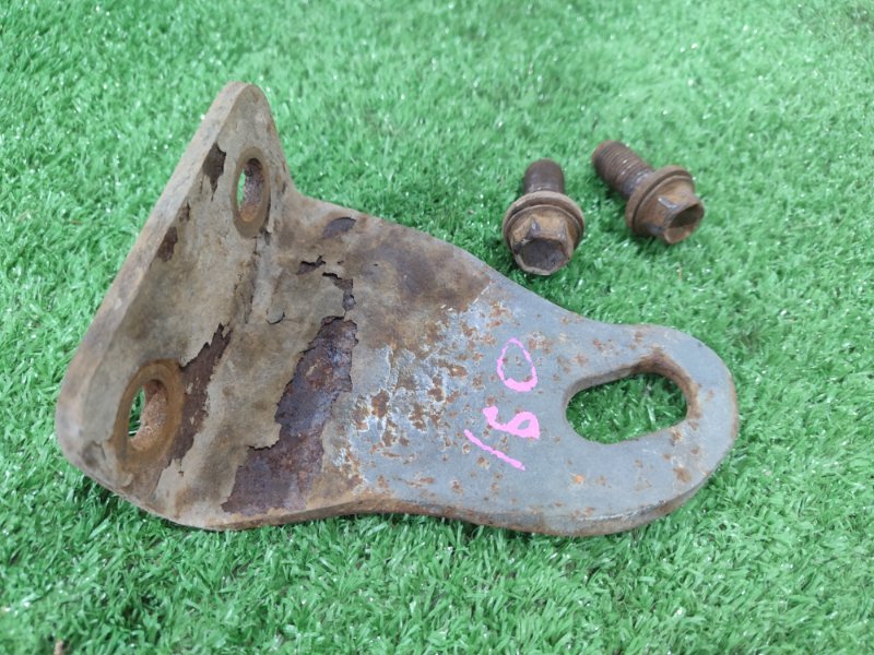 Петля буксировочная Toyota CORONA 1995 седан