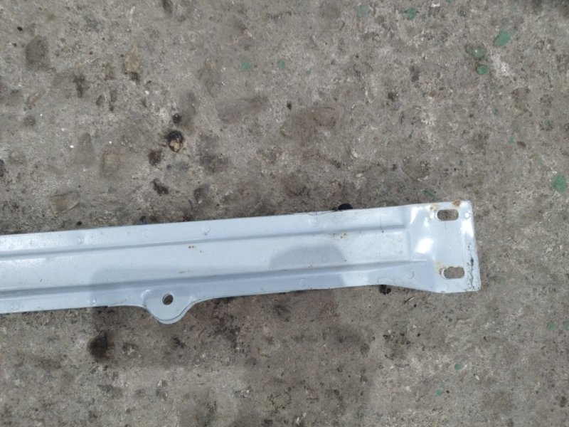 Поперечина багажника лада 21102 2002