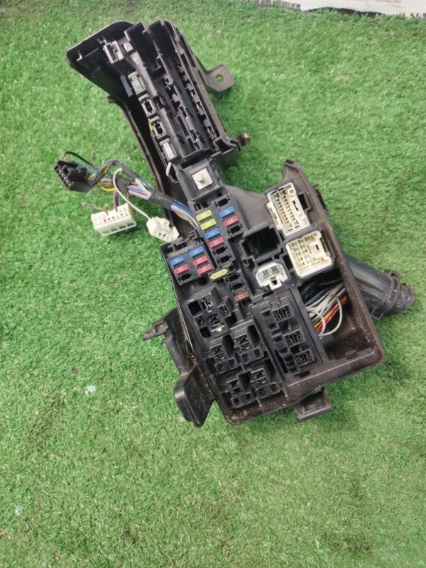 Блок предохранителей Toyota Camry 2008 ACV 40