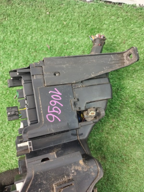 Блок предохранителей Toyota Camry 2008 ACV 40