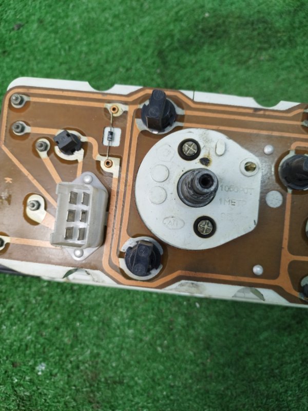 Панель приборов лада 2107 1992 2107