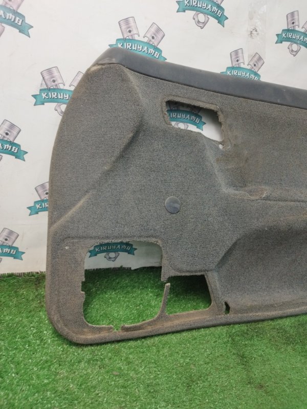 Обшивка боковой двери лада 21102 2001 2110