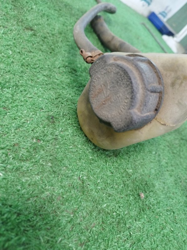 Бачок расширительный лада 1111 Ока