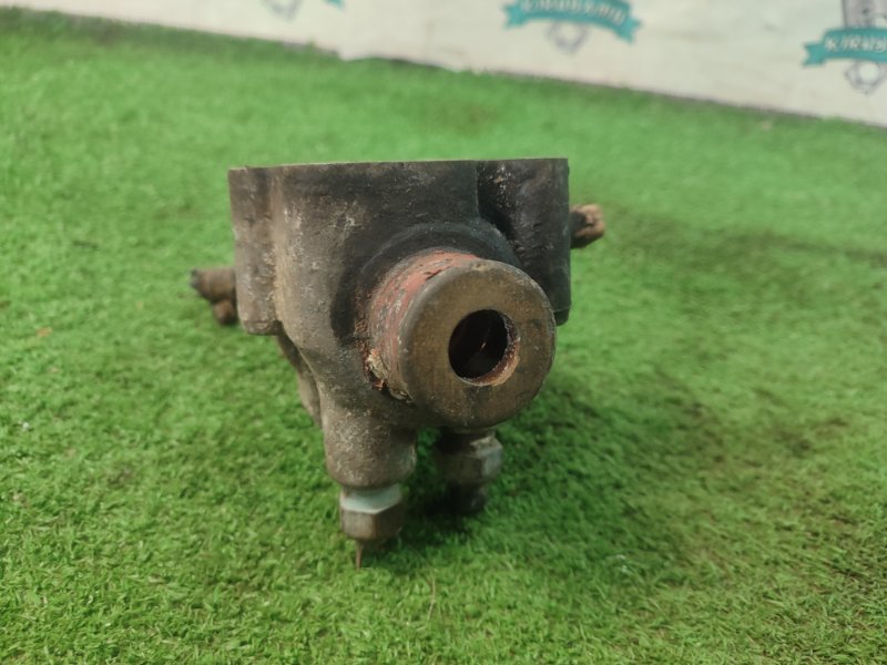 Корпус термостата газ 31105 2006 105