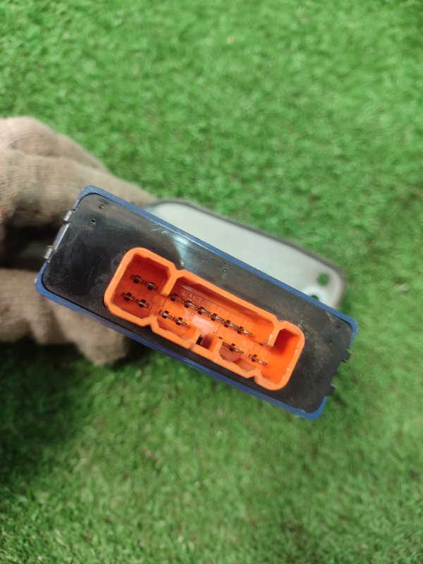 Блок управления дверьми Toyota CORONA 1995 седан