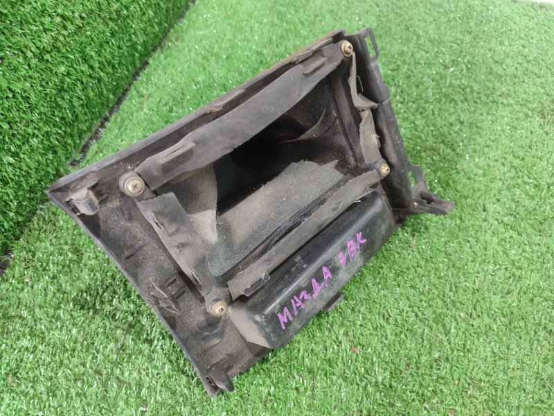 Кожух ручки КПП Mazda 3BK