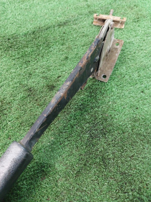 Рычаг стояночного тормоза лада 21093 1994 2109