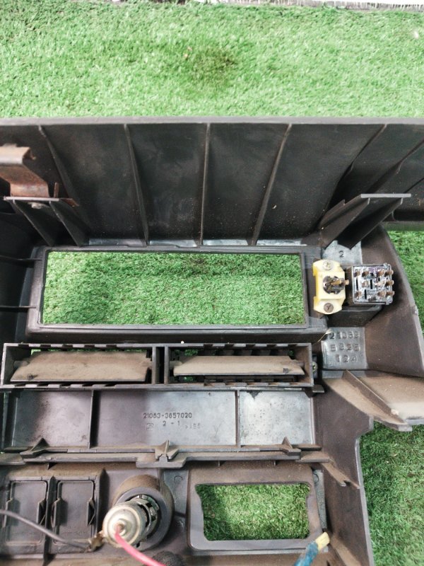 Накладка на торпедо лада 21093 1994 2109