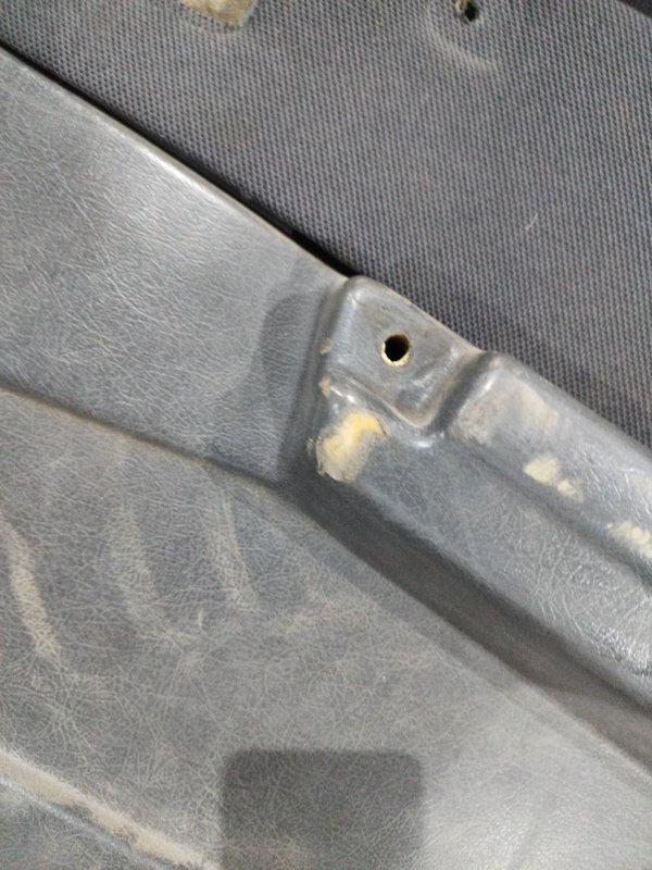 Обшивка боковой двери лада 21093 1994 2109