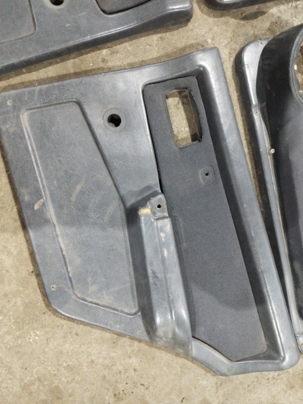 Обшивка боковой двери лада 21093 1994 2109