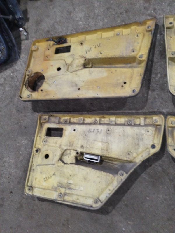 Обшивка боковой двери лада 21093 1994 2109