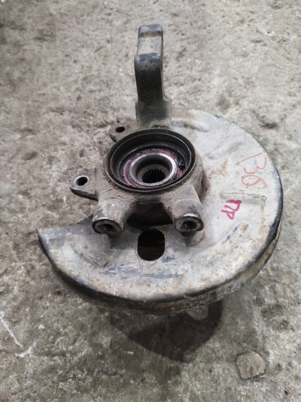 Кулак поворотный лада 21083 1996