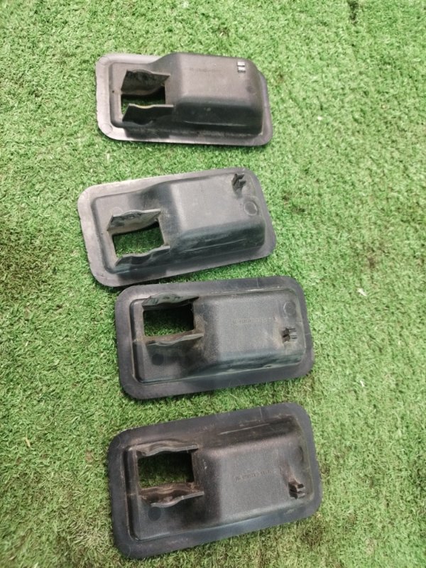 Накладка внутренней ручки двери лада 21093 1994 2109