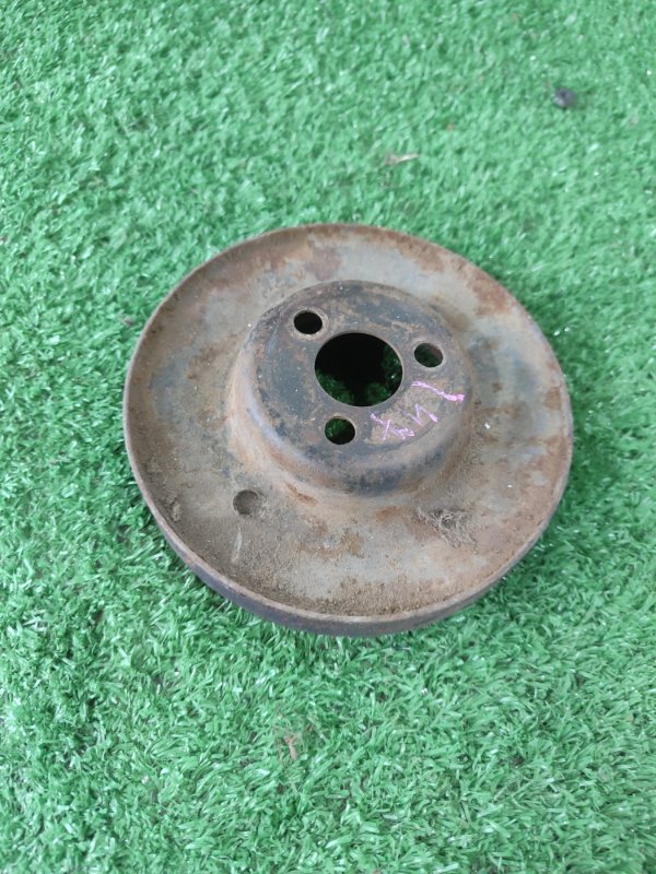 Шкив водяного насоса. лада 2107 1992 2107