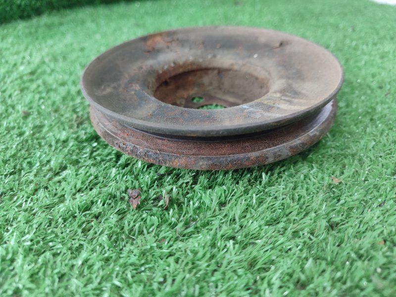 Шкив водяного насоса. лада 2107 1992 2107