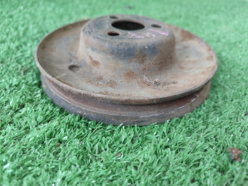 Шкив водяного насоса. лада 2107 1992 2107