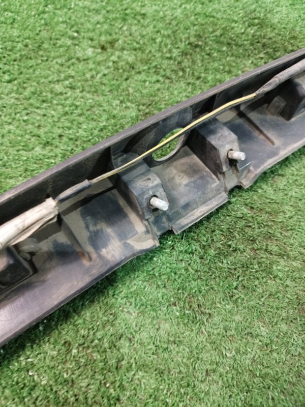 Накладка крышки багажника лада калина 2007 11193