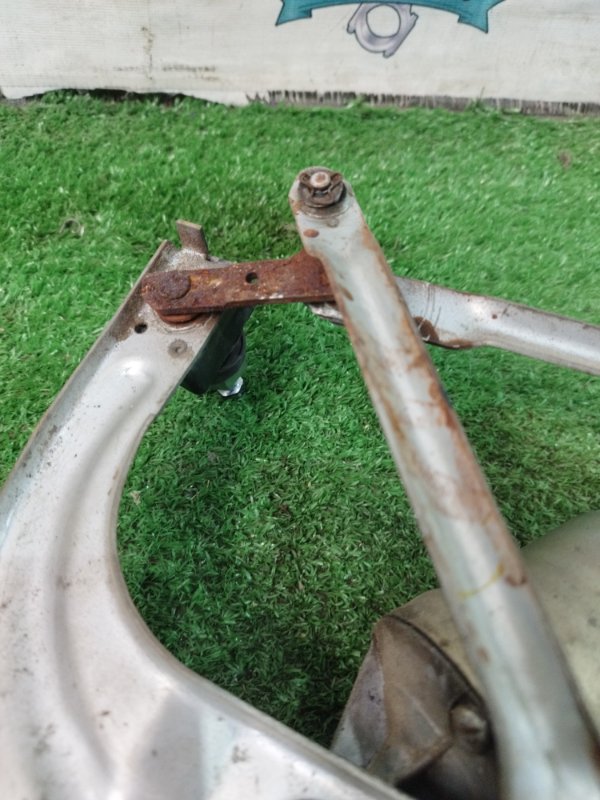 Трапеция дворников лада 2107 1992 2107