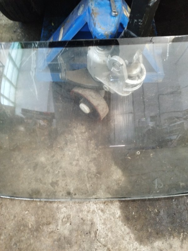 Стекло заднее лада 21063 2106