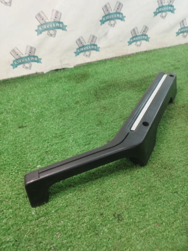 Ручка двери внутренняя лада 21063 2106