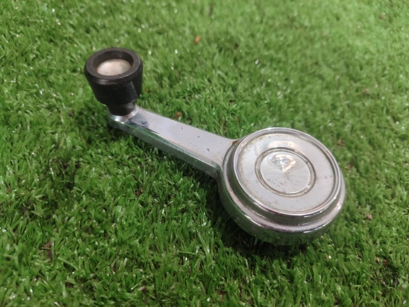 Ручка стеклоподъемника лада 21063 2106