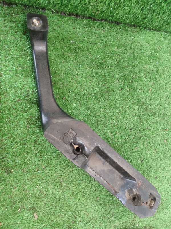 Ручка двери внутренняя лада 21063 2106