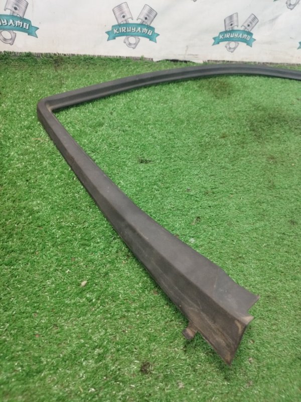 Молдинг двери Mercedes-Benz E-ClASS 1998 W210