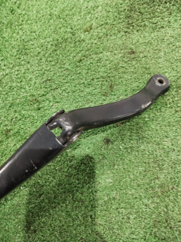 Щёткодержатель поводок Opel Corsa 2010 D