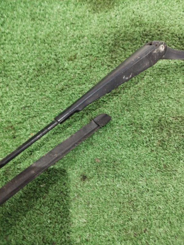 Щёткодержатель поводок Opel Corsa 2010 D