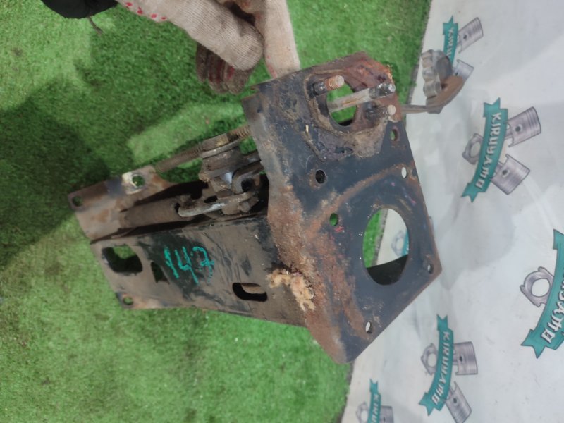 Блок педалей лада 2107 1992 2107