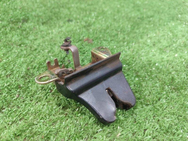 Замок багажника Toyota CORONA 1995 седан