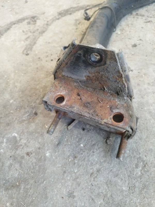 Балка подвески лада 21063 2106