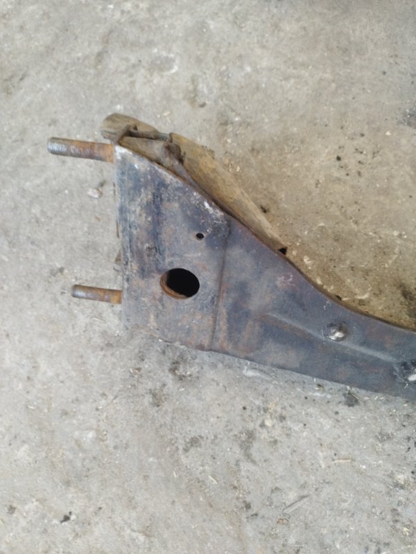 Балка подвески лада 21063 2106