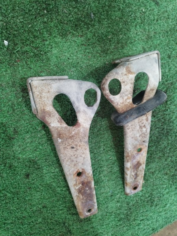 Крепление бампера лада 21063 2106