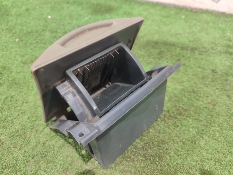 Пепельница лада калина 2007 11193