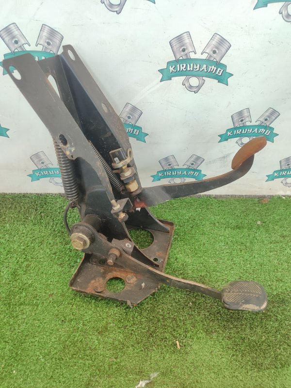 Блок педалей лада 21063 2106