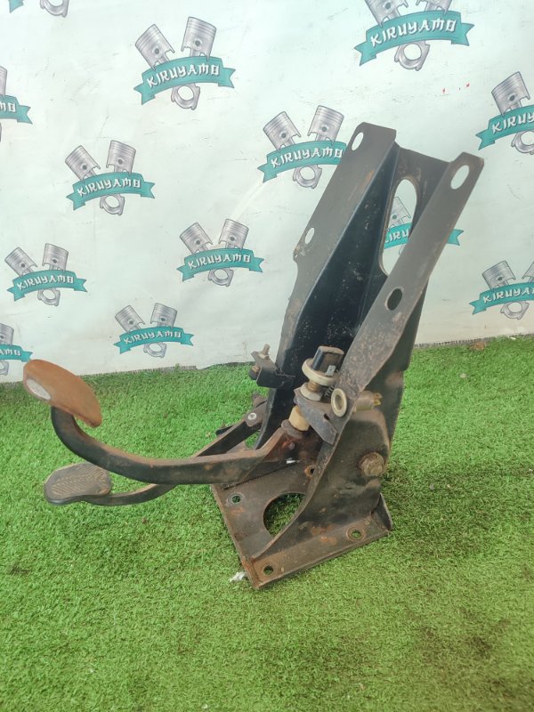 Блок педалей лада 21063 2106