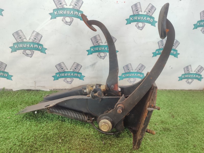 Блок педалей лада 21063 2106