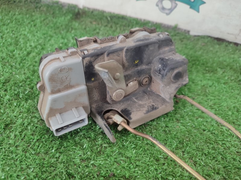 Замок боковой двери лада калина 2007 11193