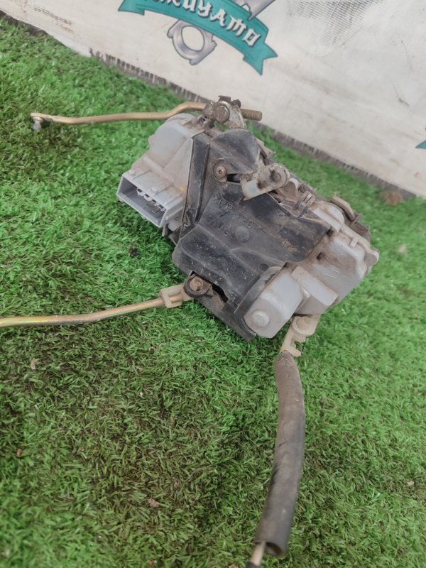 Замок боковой двери лада калина 2007 11193